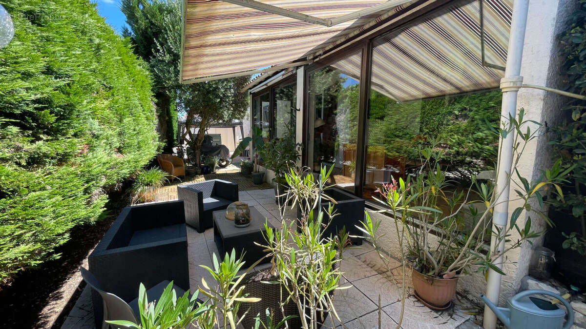 Maison à PONT-L&#039;ABBE-D&#039;ARNOULT