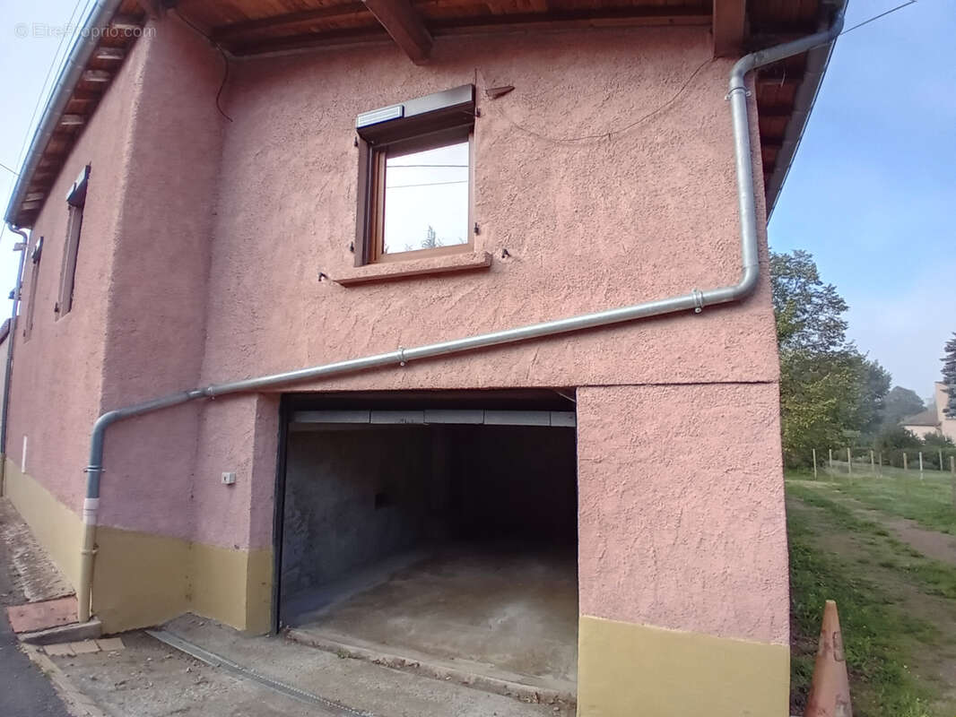 Maison à LE COTEAU