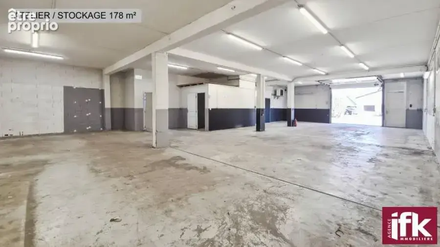 ENSEMBLE IMMOBILIER de 609 m² : Local commercial + Appartement - photo 12