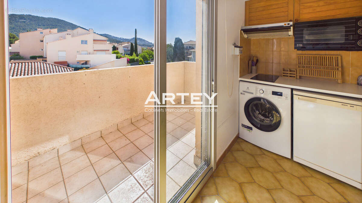 Appartement à CARQUEIRANNE