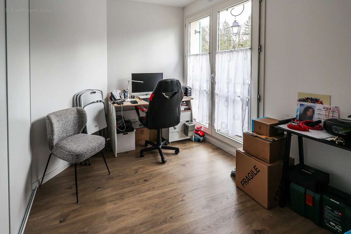 Appartement à LAMORLAYE