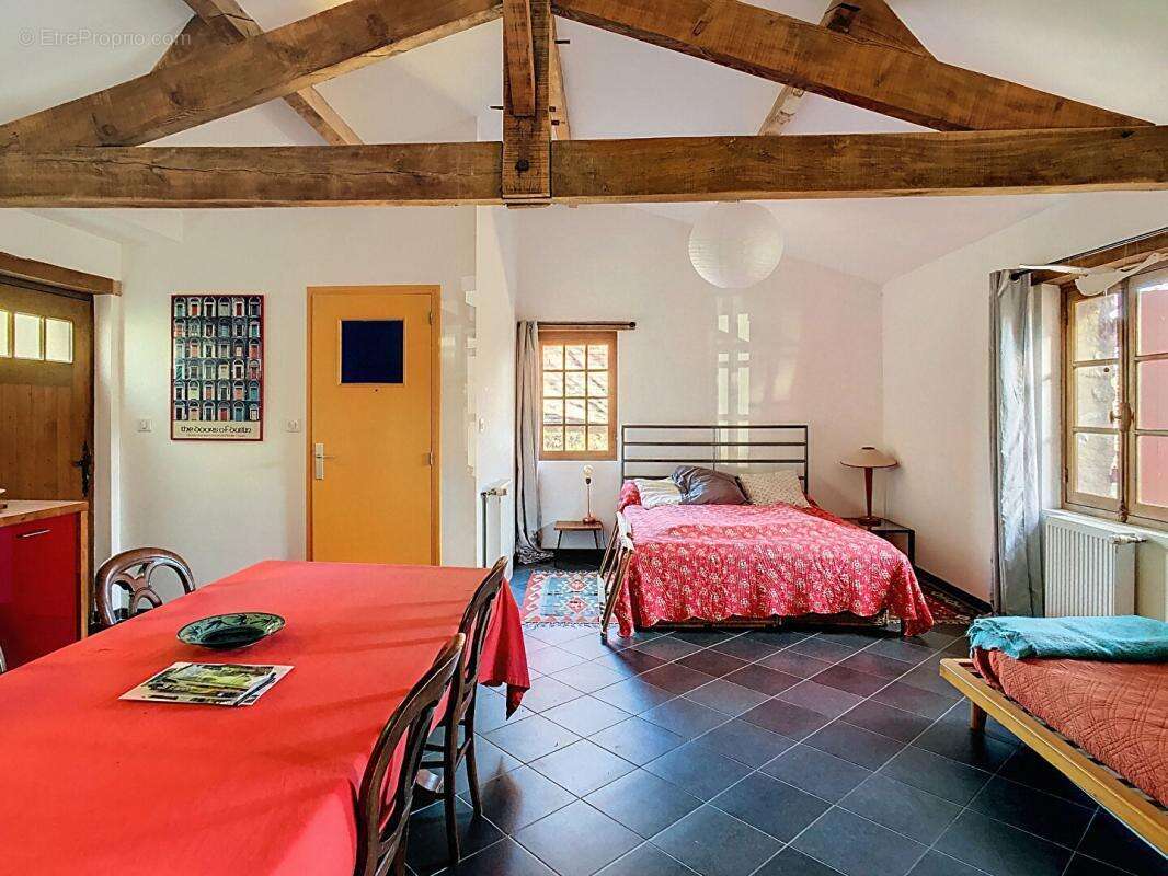 Maison à LES EYZIES-DE-TAYAC-SIREUIL