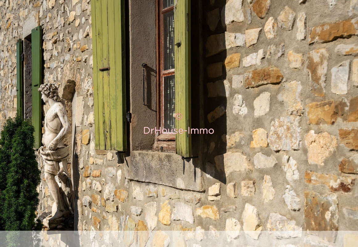 Maison à MONTCLAR-SUR-GERVANNE