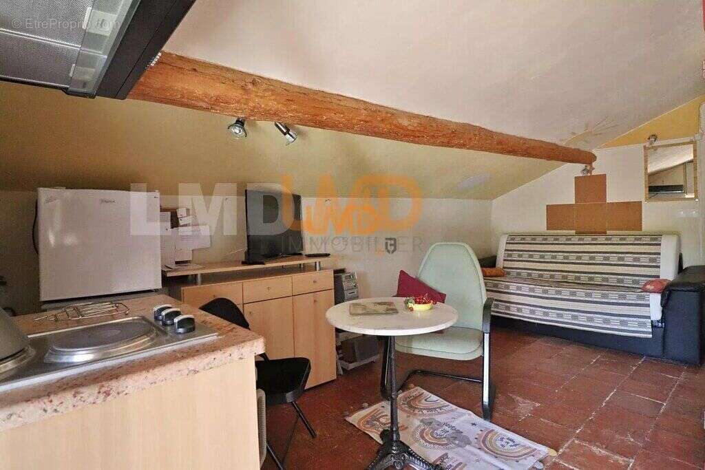 Appartement à LAMALOU-LES-BAINS
