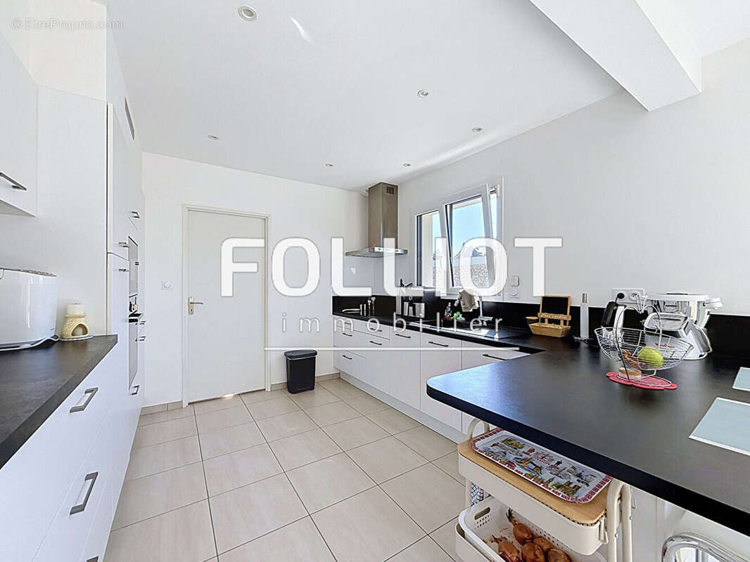A vendre Maison 7 pièces à vendre à Saint Pair sur Mer - Réf. 12511AH - photo 7