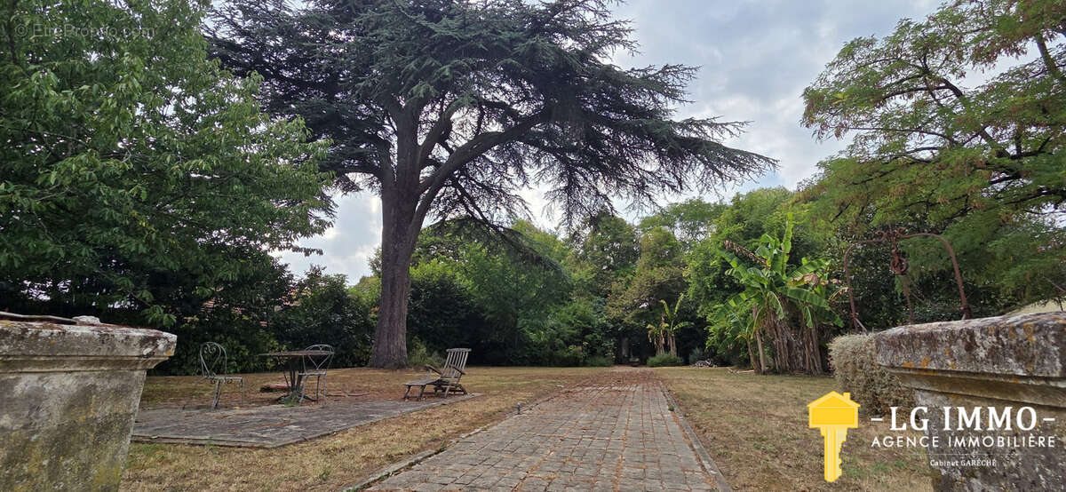 Maison de maitre, 400 m2, 190 m2 dépendances, parc 7 000 m2 - photo 37