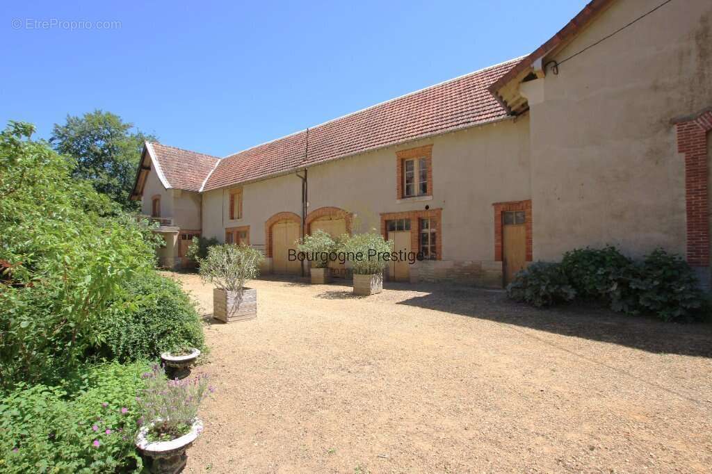 Maison à TOURNUS