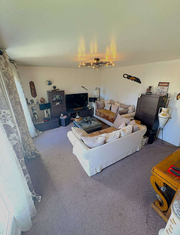 Appartement à LAMORLAYE