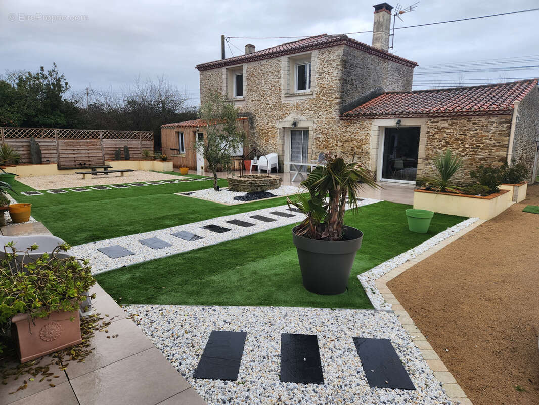 Maison à TALMONT-SAINT-HILAIRE