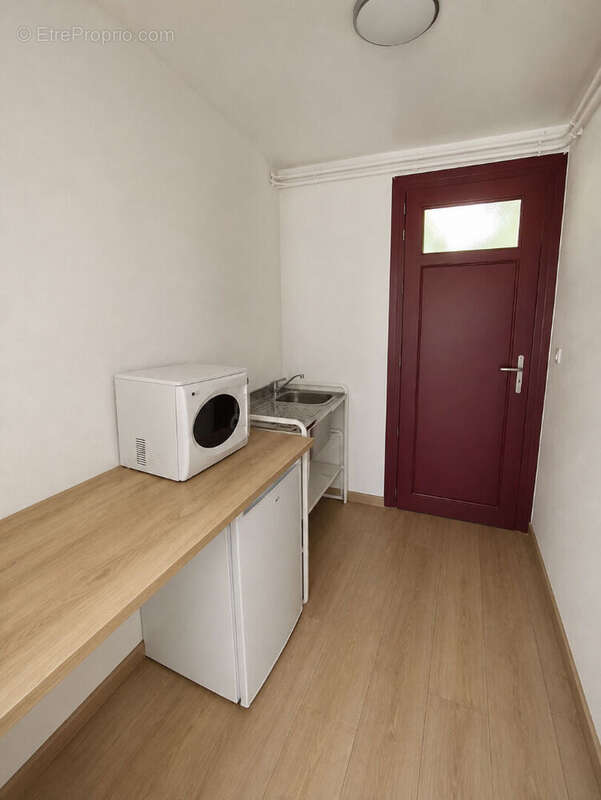 Maison de rapport locatif 7% brut avec un T4 et un local  Saint Pierre Du Mont - photo 7