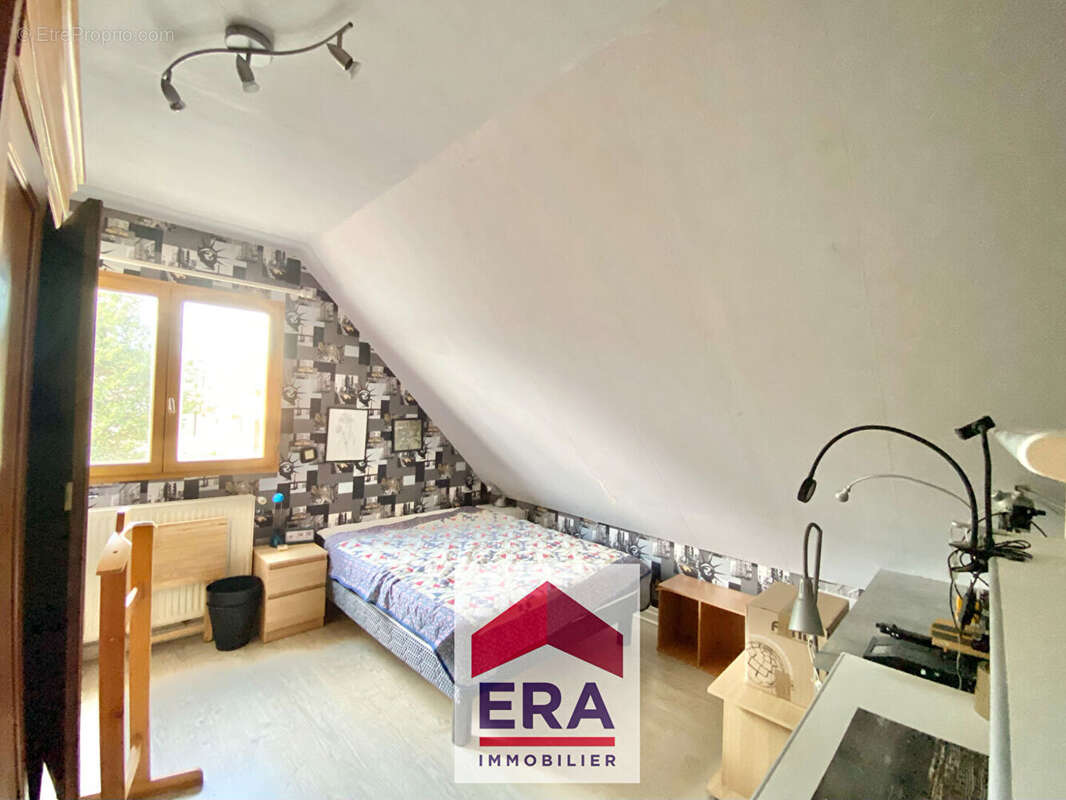 Maison à SARTROUVILLE