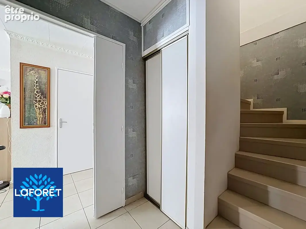 Appartement Duplex - Evry Courcouronnes 5 pièces 101.73m² + cave + parking en sous-sol - photo 2
