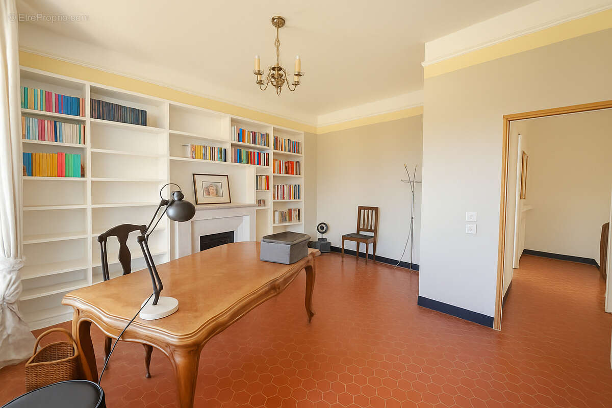 Maison à SOLLIES-TOUCAS