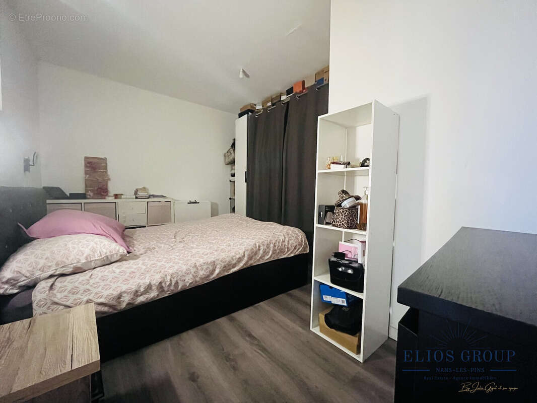 Appartement à NANS-LES-PINS