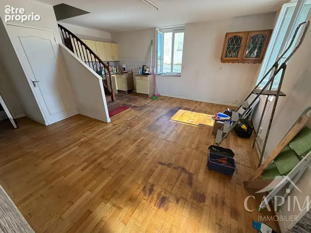 La Chapelle Fleurigné-Maison à 4km de Laignelet - 144m²- Commerce et habitation + Hangar - Investisseurs ou artisans - photo 2