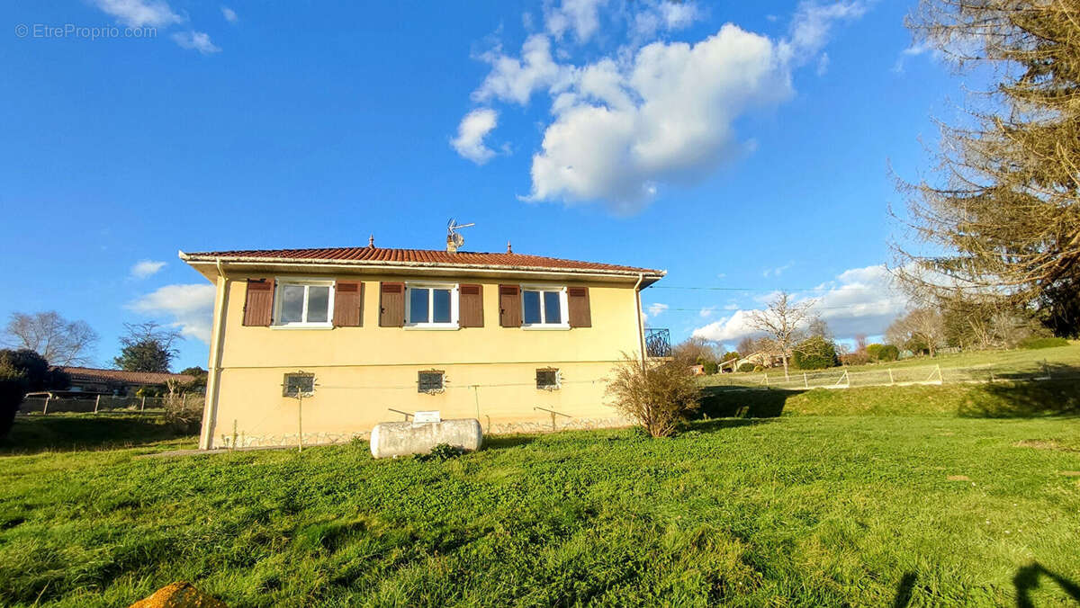 Maison à SAINT-SEVER