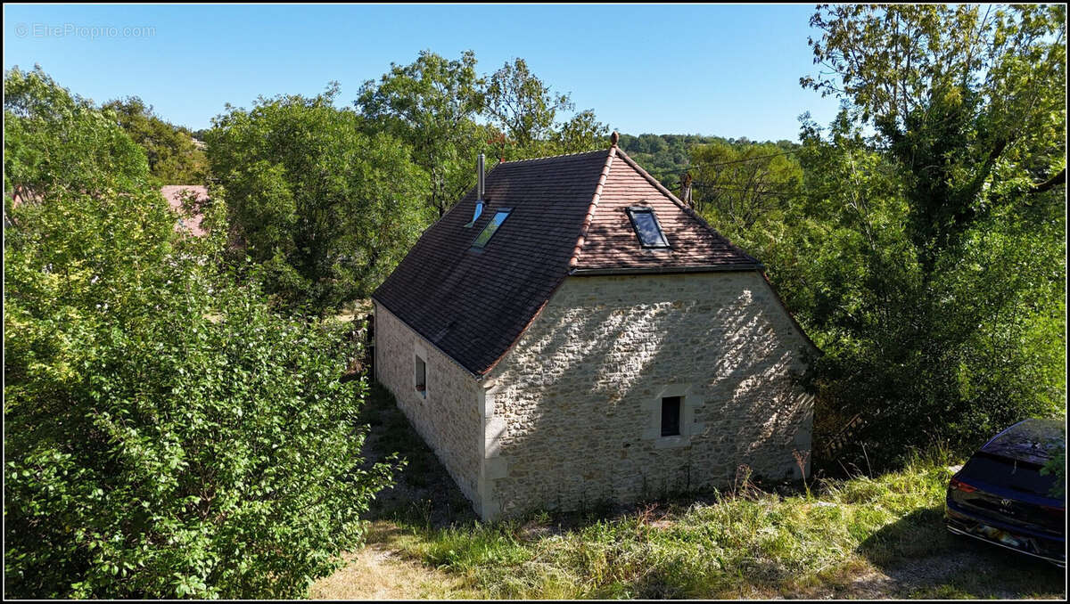 Maison 195 m² à Caniac-Du-Causse  - photo 6