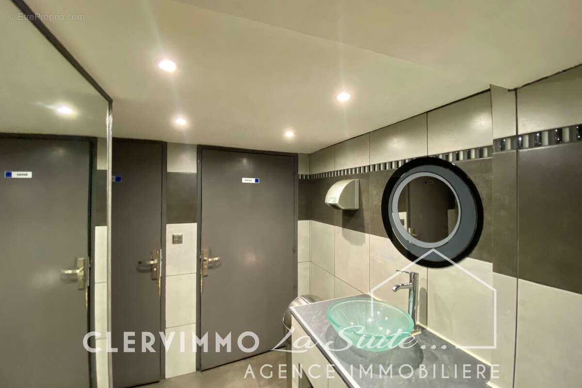 Commerce à MARSEILLE-11E