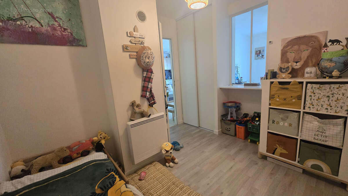 Appartement à LIMOURS