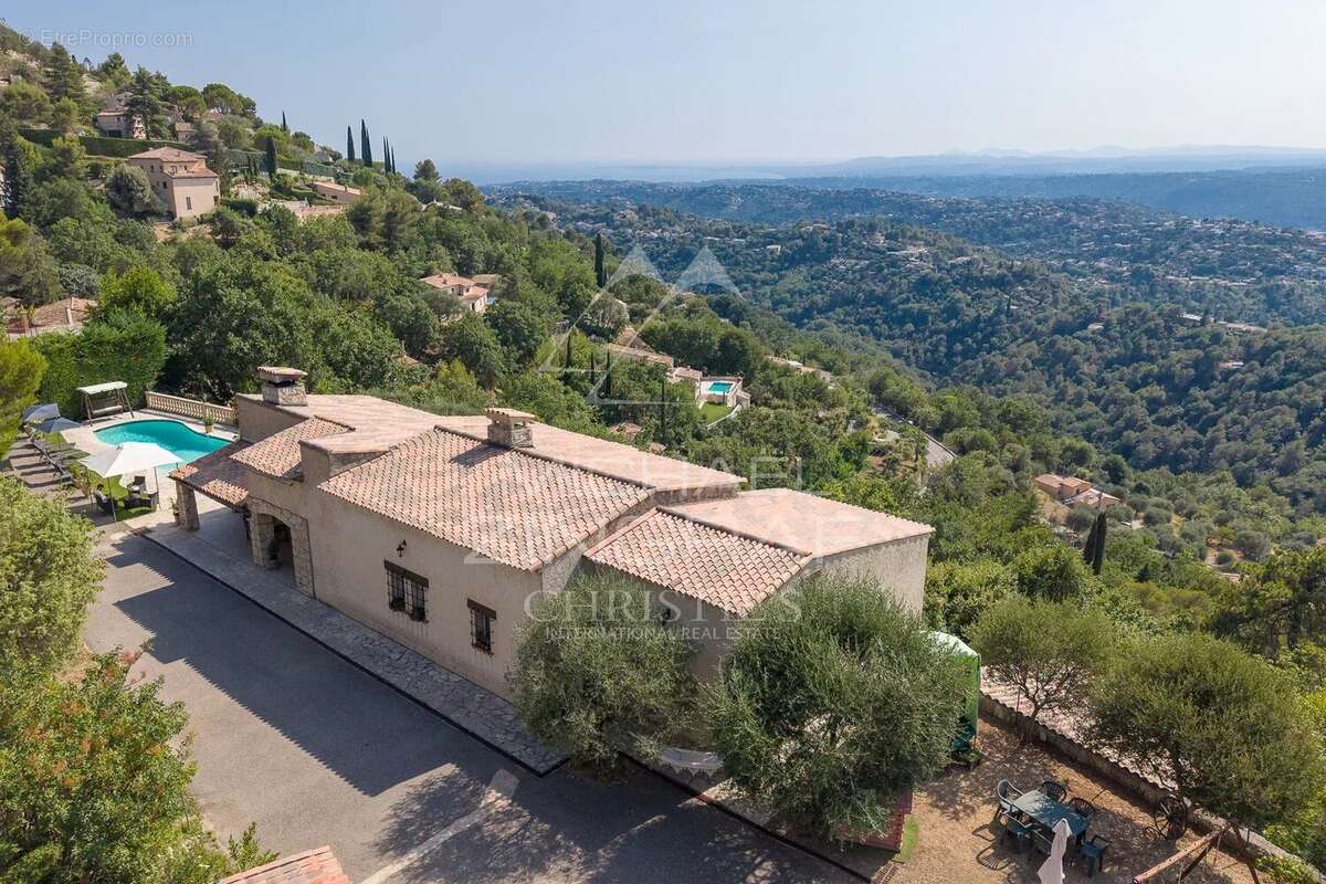 Proche Nice - Aspremont - Charmante propriété vue panoramique - photo 4