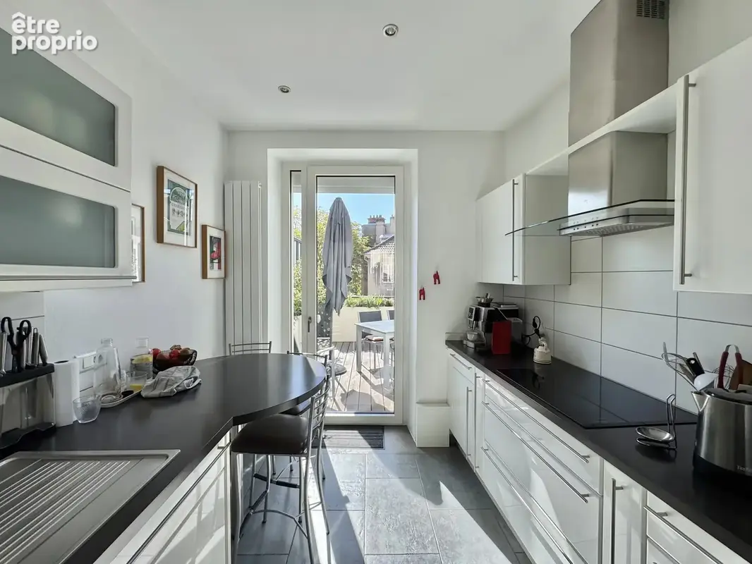 Mulhouse - Appartement Haussmannien avec terrasse - photo 5
