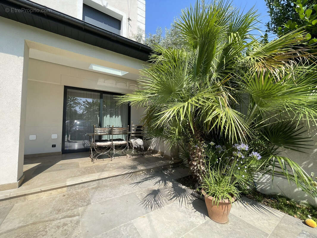 Maison 114 m² à Bondy  - photo 8