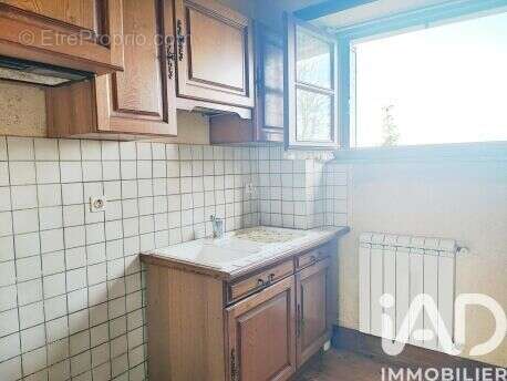 Maison 99 m² à Ladinhac  - photo 7