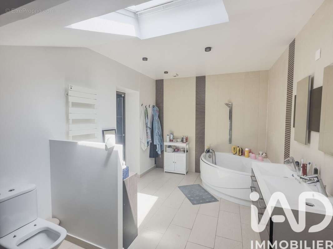 Photo 6 - Appartement à VERNOU-LA-CELLE-SUR-SEINE