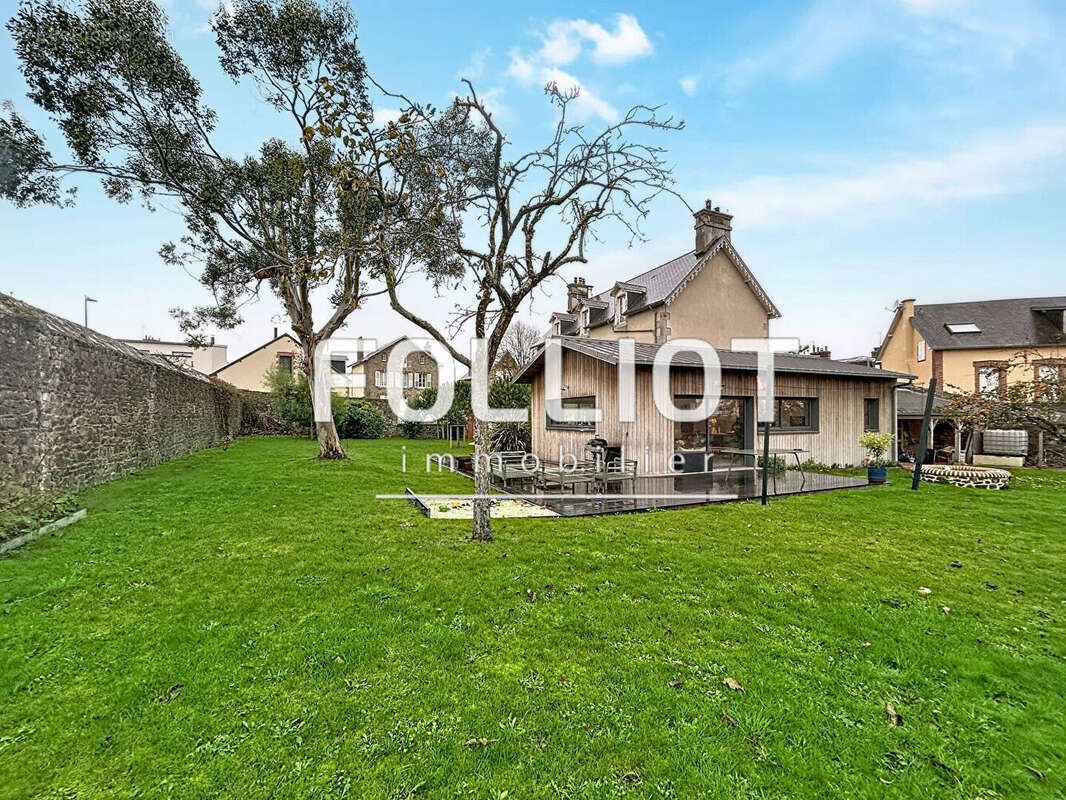 Maison à SAINT-PAIR-SUR-MER