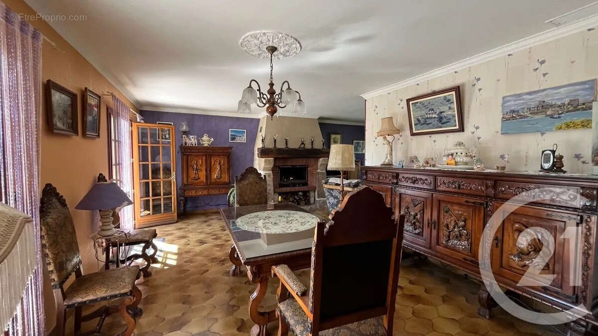Maison à BERNAY