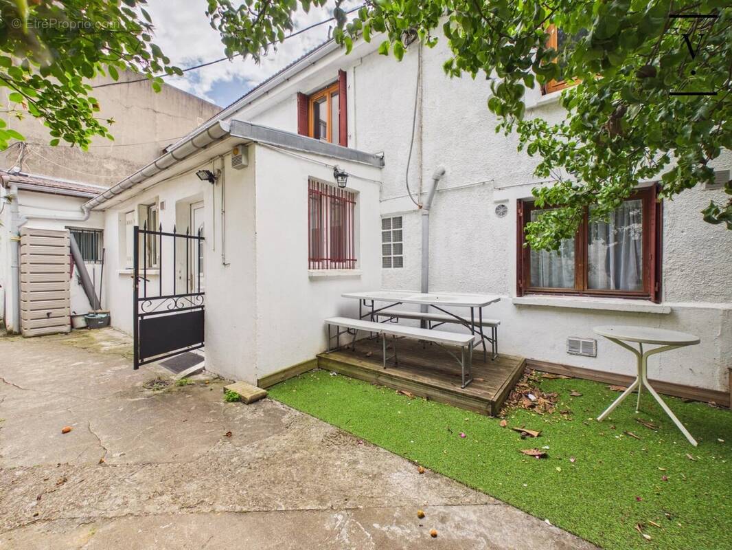Maison à VILLEJUIF