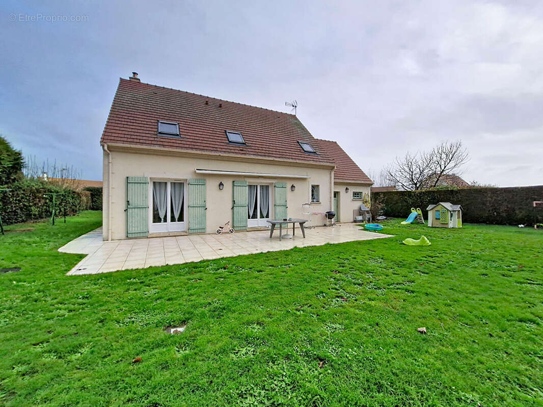 Maison à BEZU-SAINT-ELOI