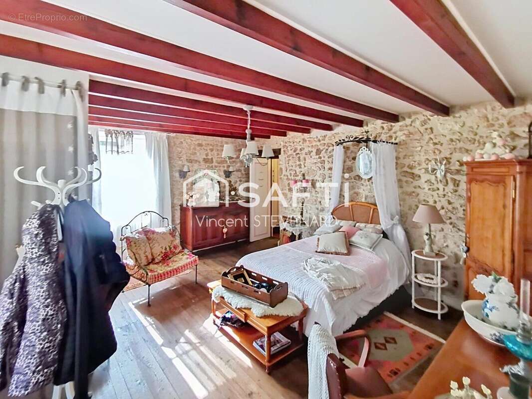 Maison 228 m² à Montjean  - photo 6