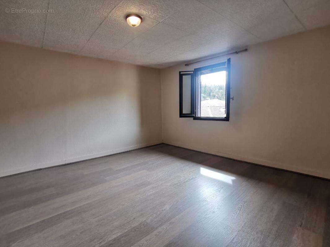 Appartement à SAIN-BEL