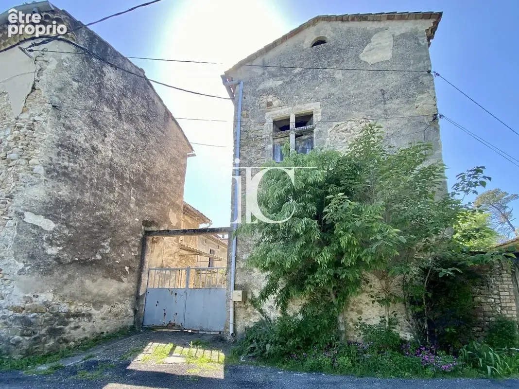 Ales, propriete avec maison de maitre, anciens batiments agricoles, sur 1,34 hectares - photo 12