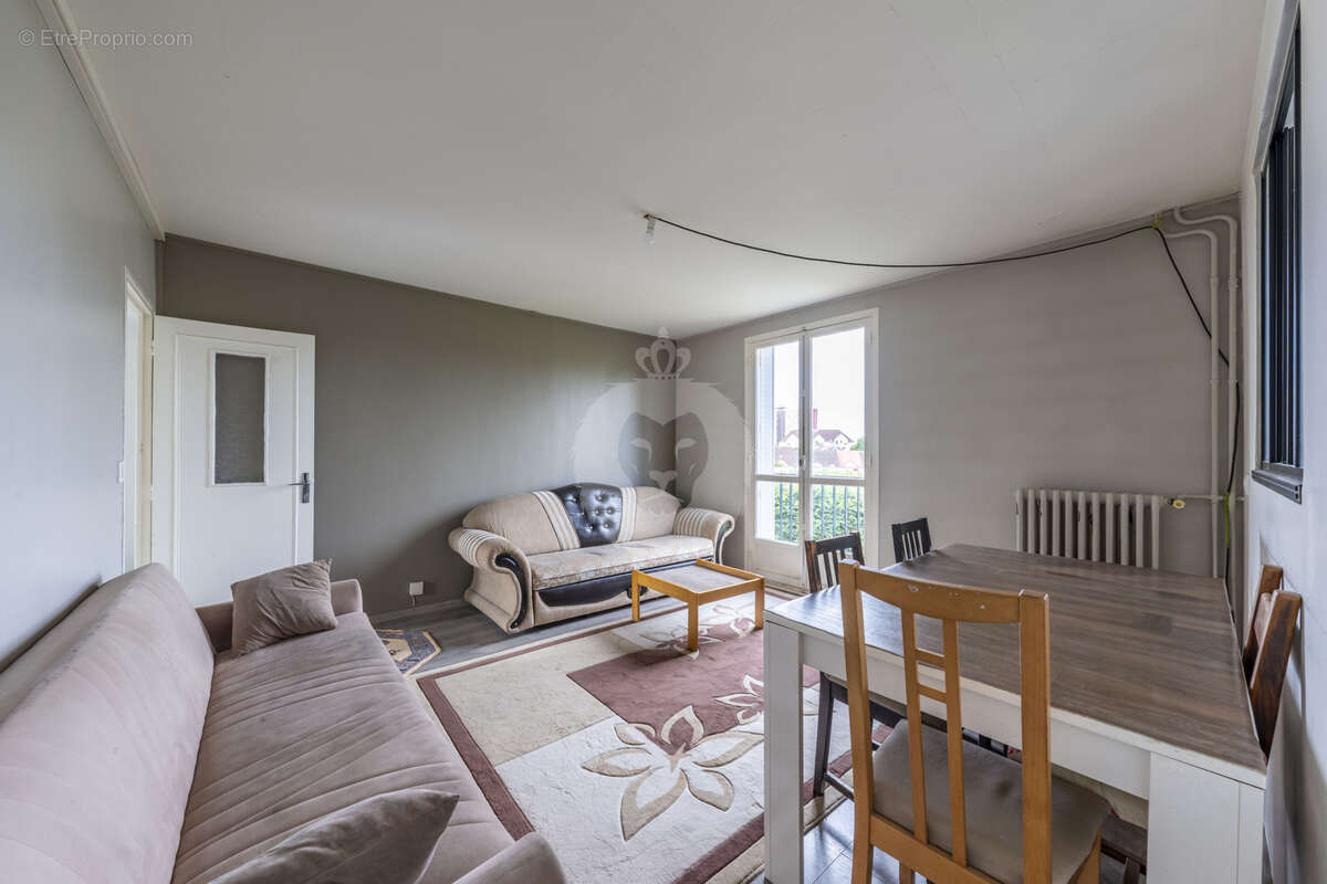 Appartement à MELUN