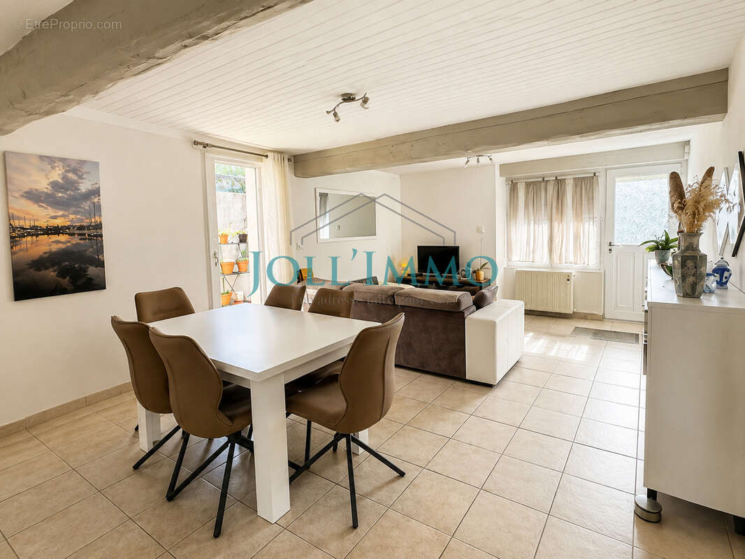 Maison de village F3 - 73m2 - hypercentre ANDANCETTE - photo 2