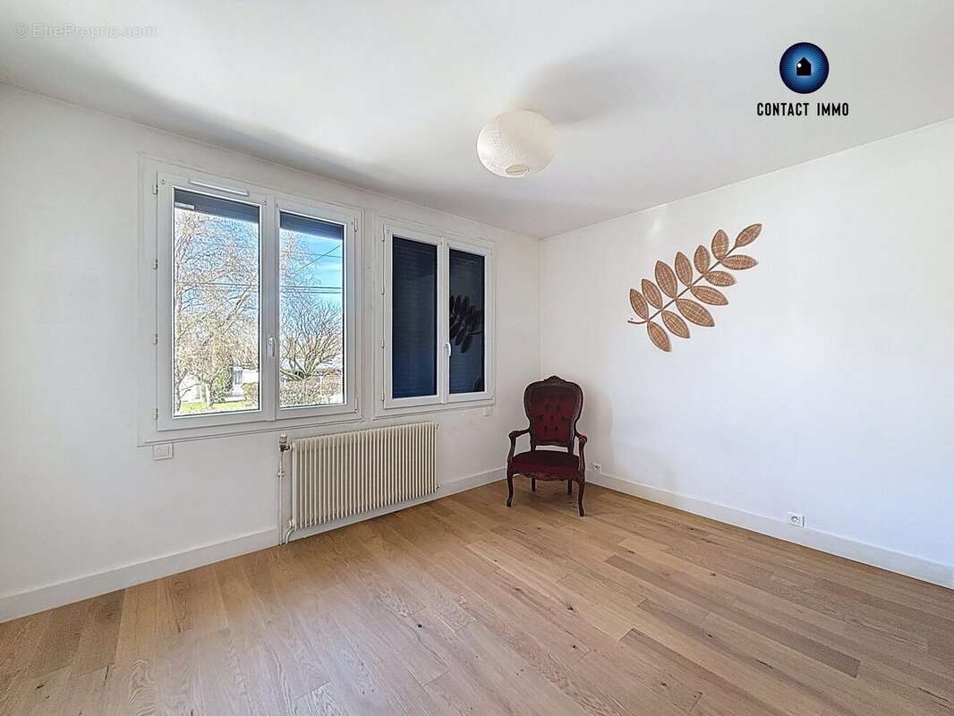 Maison à TERRASSON-LAVILLEDIEU