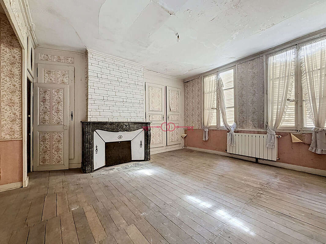 Maison de caractère à rénover Sainte Ménéhould 298 m2 - photo 8