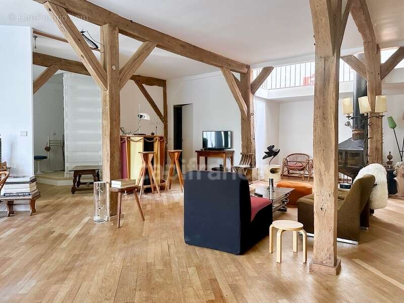 Appartement à PARIS-11E