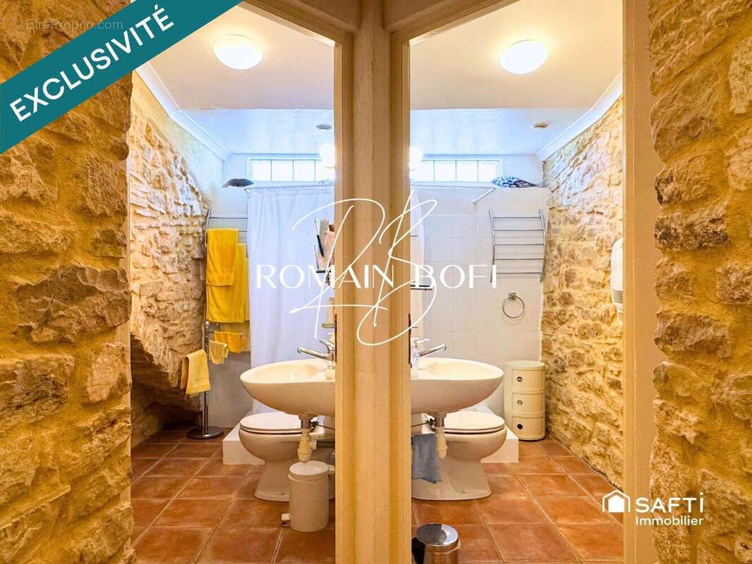 Maison 205 m² à Castelnau-Valence  - photo 8