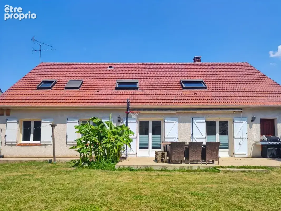 Photo Maison à Chanteau au prix de 315 000€