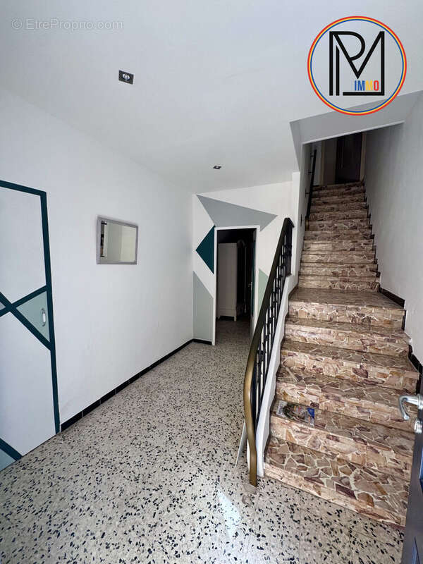 Maison 120 m² à Montblanc  - photo 6