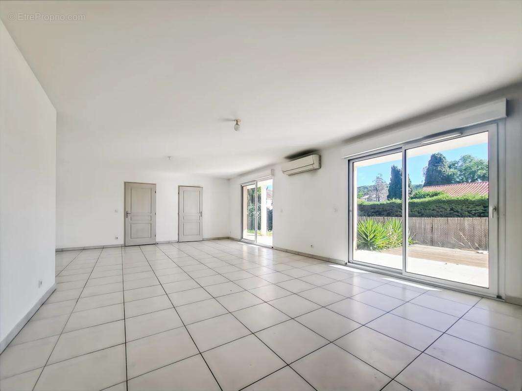 Appartement à SANARY-SUR-MER