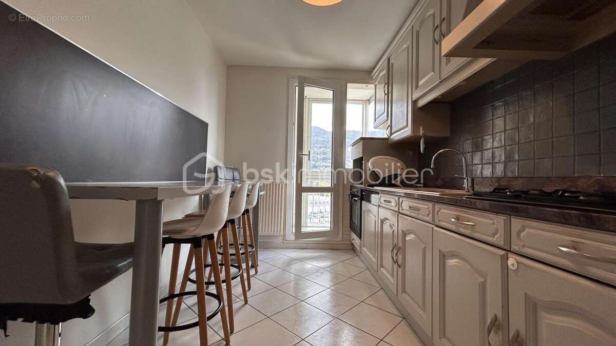 Appartement à SEYSSINS