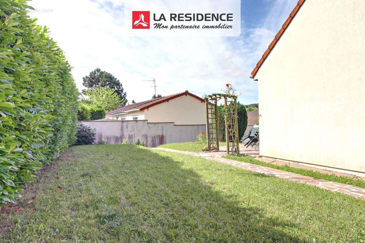 Maison 134 m² à Orgeval  - photo 4