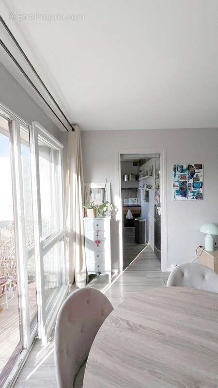 Appartement à L'HAY-LES-ROSES