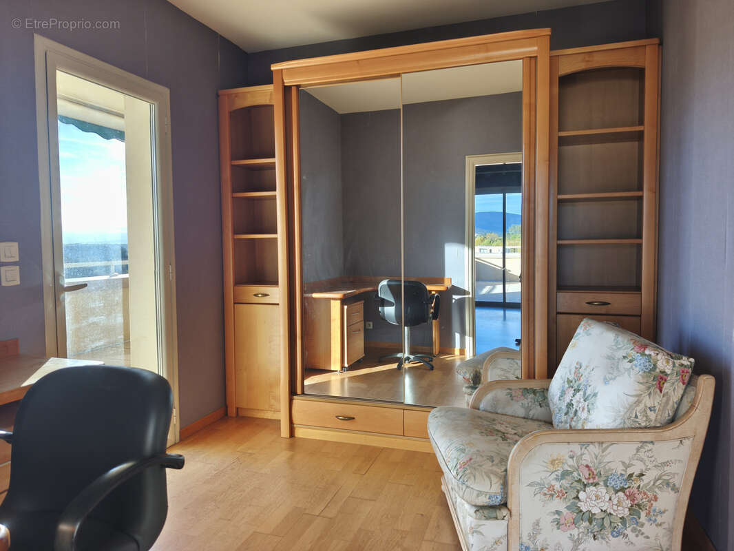 Appartement à ROMANS-SUR-ISERE