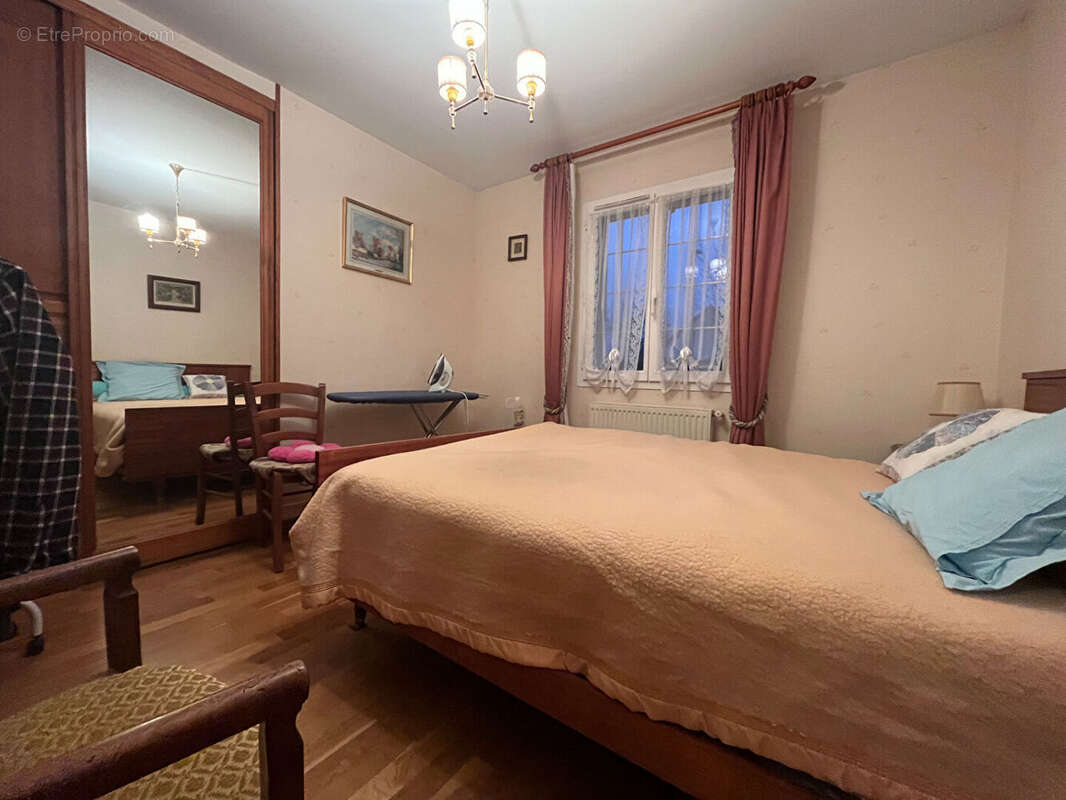 Maison à MEHUN-SUR-YEVRE