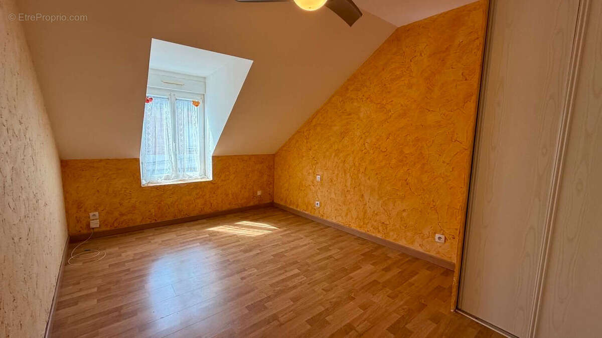 Maison à CONNERRE